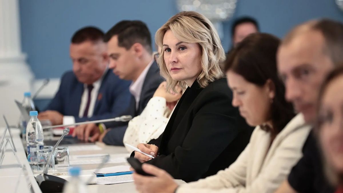 Алексей Русских провёл заседание Координационного совета по взаимодействию с Общероссийским общественно-государственным движением детей и молодежи «Движения Первых» Алексей Русских провёл заседание Координационного совета по взаимодействию с Общероссийским общественно-государственным движением детей и молодежи «Движения Первых»