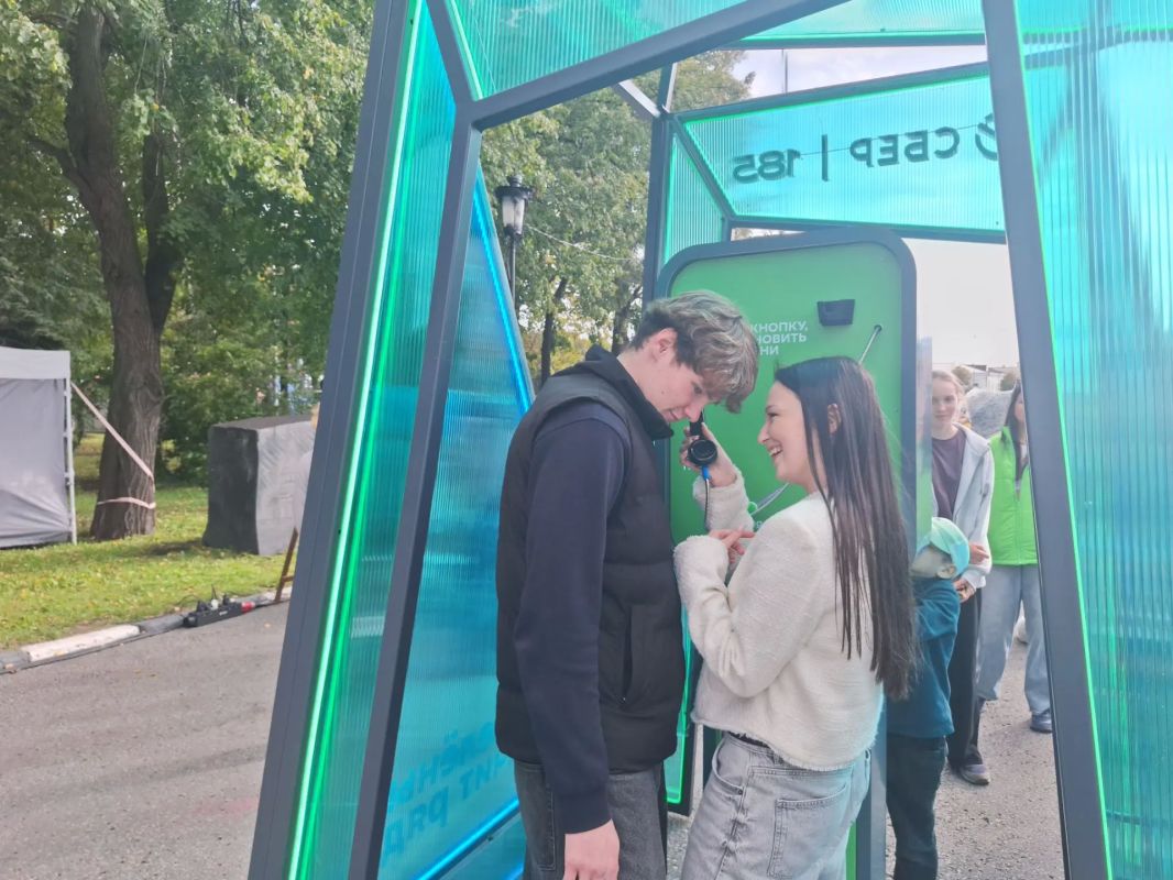 Для жителей и гостей Ульяновска в День города организована ярмарочная площадка на Эспланаде между Ленинской и Соборной площадями Для жителей и гостей Ульяновска в День города организована ярмарочная площадка на Эспланаде между Ленинской и Соборной площадями
