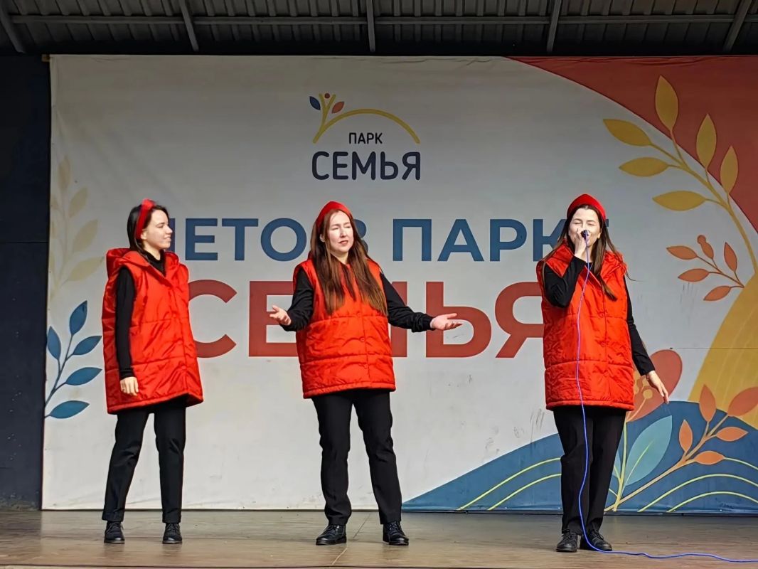 От песен до ложек: праздник с душой От песен до ложек: праздник с душой