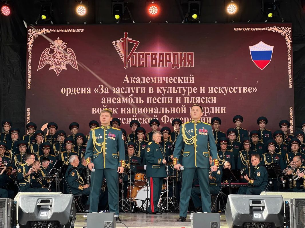 В День города Ульяновска наградили лучших жителей за вклад в развитие региона В День города Ульяновска наградили лучших жителей за вклад в развитие региона