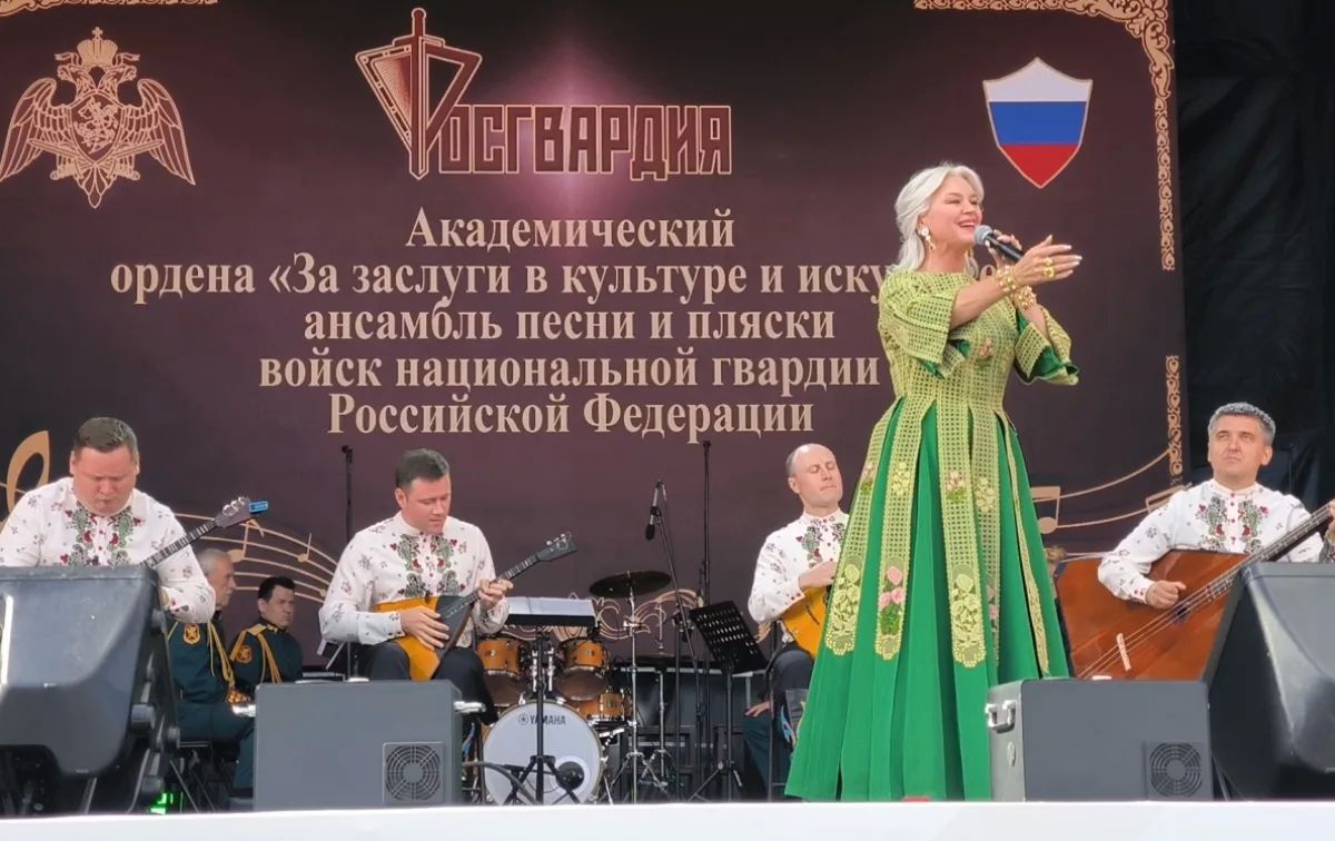 Академический ансамбль песни и пляски Росгвардии выступил в Ульяновске Академический ансамбль песни и пляски Росгвардии выступил в Ульяновске