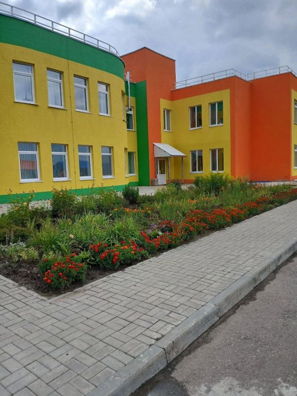 В Год дошкольного образования в рамках специального проекта про детские сады Ульяновской области «Не просто сад» мы продолжаем рассказывать об уникальных учреждениях нашего региона, их воспитателях и интересных методиках... В Год дошкольного образования в рамках специального проекта про детские сады Ульяновской области «Не просто сад» мы продолжаем рассказывать об уникальных учреждениях нашего региона, их воспитателях и интересных методиках...