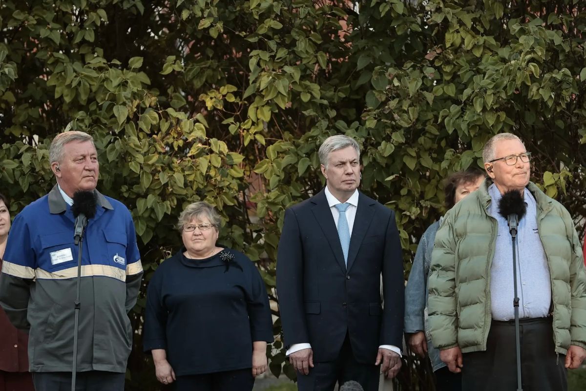 Алексей Русских: Президент России Владимир Владимирович Путин дал старт газификации в населённых пунктах семи регионов страны Алексей Русских: Президент России Владимир Владимирович Путин дал старт газификации в населённых пунктах семи регионов страны