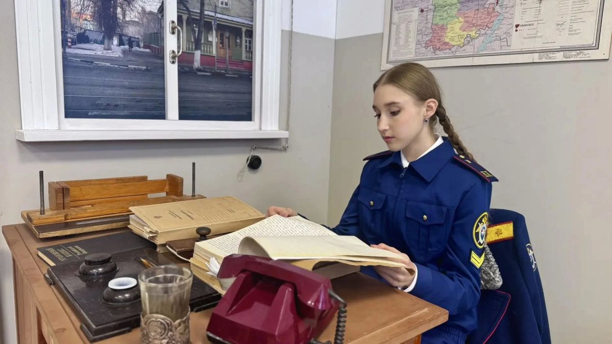 Ульяновские кадеты профильных классов Следственного комитета Российской Федерации познакомились с историей следствия в музее регионального следственного управления Ульяновские кадеты профильных классов Следственного комитета Российской Федерации познакомились с историей следствия в музее регионального следственного управления