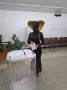 В Ульяновске на избирательной участок пришла женщина в костюме кобры