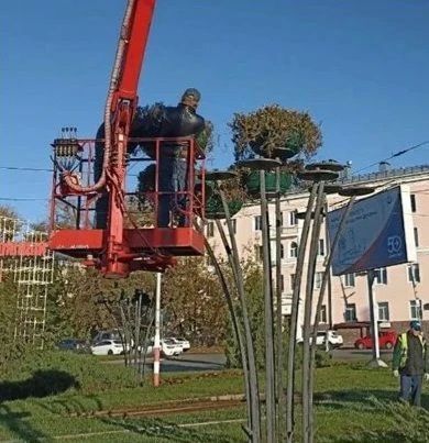 В центре Ульяновска за лето обновили почти 80 садовых диванов В центре Ульяновска за лето обновили почти 80 садовых диванов