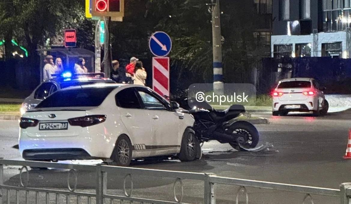 После вчерашнего ДТП на проспекте Ульяновском госпитализировали мотоциклиста