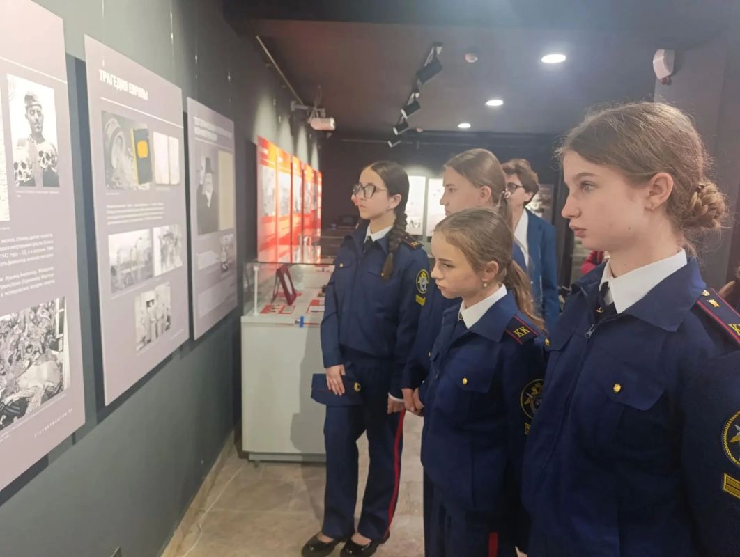 В Ульяновске кадеты СК России посетили выставку о преступлениях нацизма и освободительной миссии Красной Армии в Европе В Ульяновске кадеты СК России посетили выставку о преступлениях нацизма и освободительной миссии Красной Армии в Европе