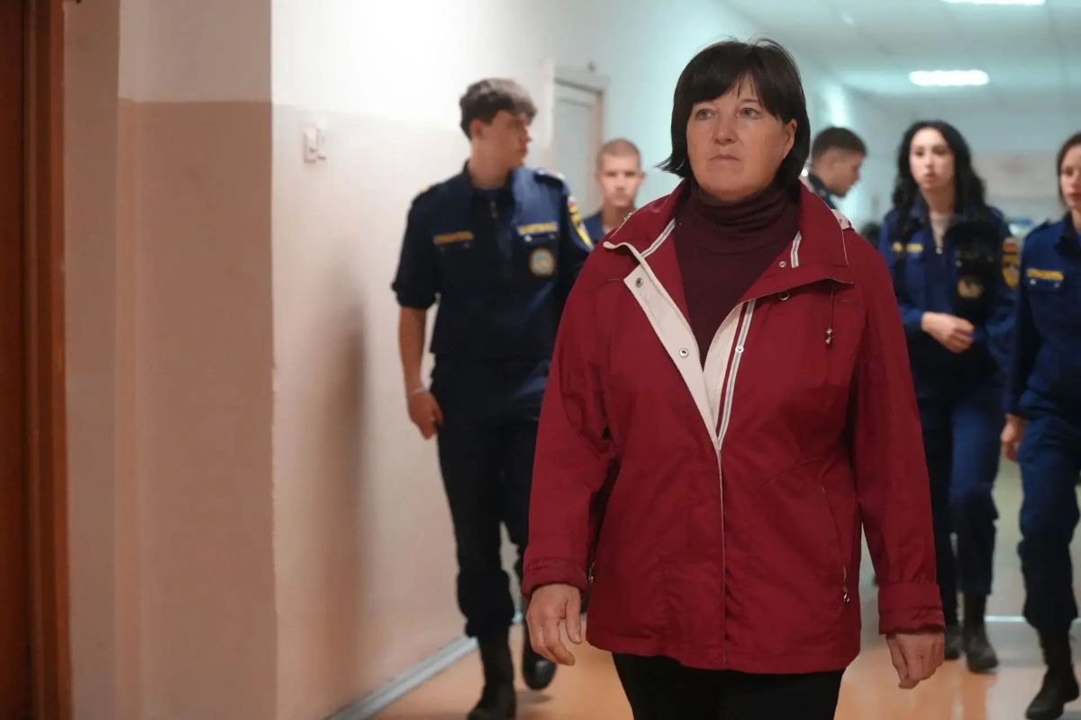 Во втором корпусе гимназии № 21 развернули пункт временного размещения для ульяновцев, пострадавших от атаки вражеских БПЛА Во втором корпусе гимназии № 21 развернули пункт временного размещения для ульяновцев, пострадавших от атаки вражеских БПЛА