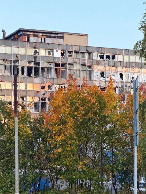 В Ульяновске отражают массированную атаку БПЛА, сообщает губернатор Русских В Ульяновске отражают массированную атаку БПЛА, сообщает губернатор Русских