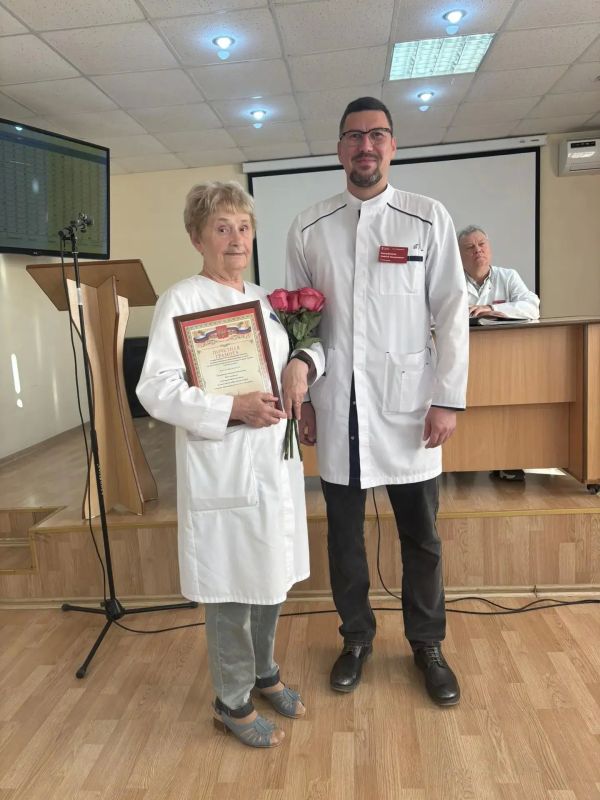 Ульяновского врача-кардиолога Надежду Смольянинову поздравили с 80-летием