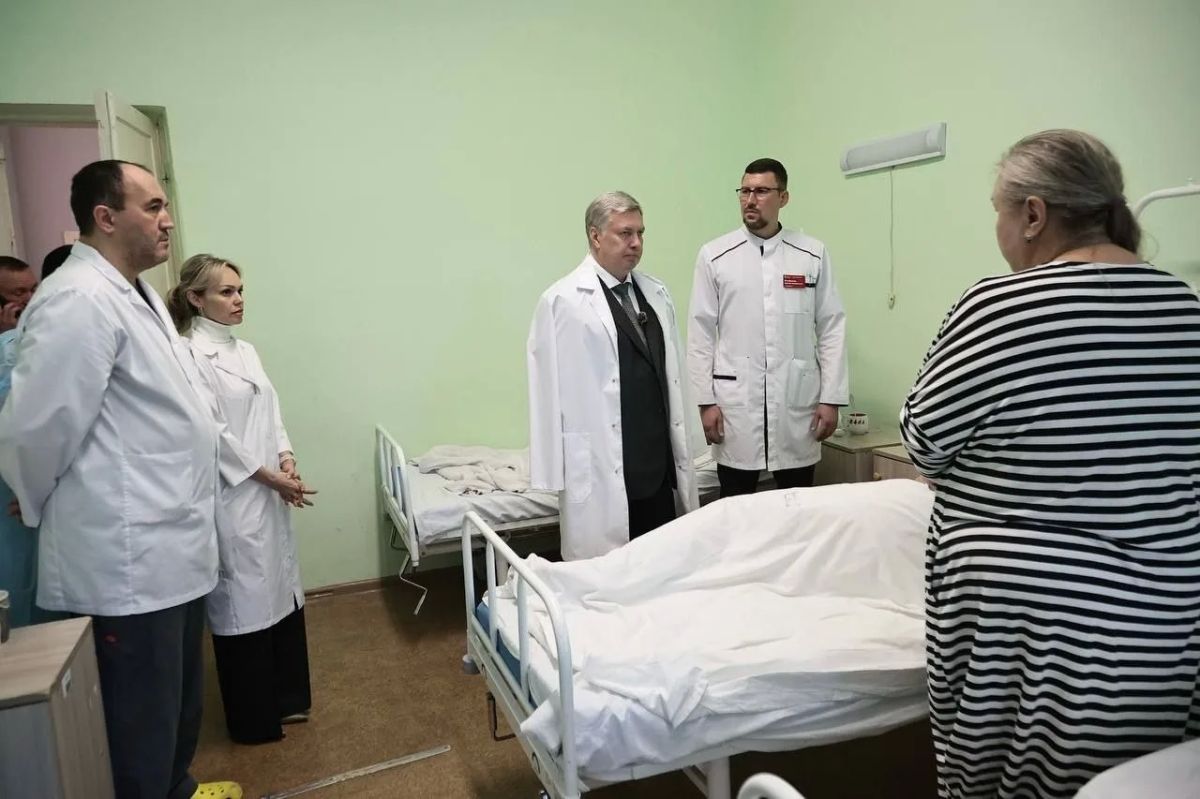 Атака врага на Ульяновск: ранены 15 человек, среди них трое детей Атака врага на Ульяновск: ранены 15 человек, среди них трое детей