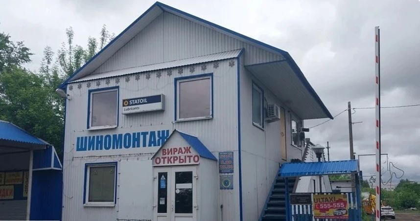 В Заволжье демонтируют самовольно установленные конструкции В Заволжье демонтируют самовольно установленные конструкции