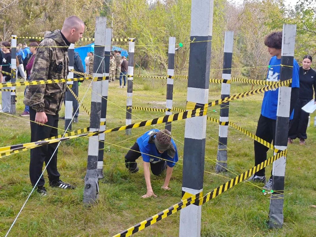 Лазертаг, «Спасение раненого» и «Тропа разведчика»: «Ульяновец» проверяет на прочность школьников и студентов Лазертаг, «Спасение раненого» и «Тропа разведчика»: «Ульяновец» проверяет на прочность школьников и студентов