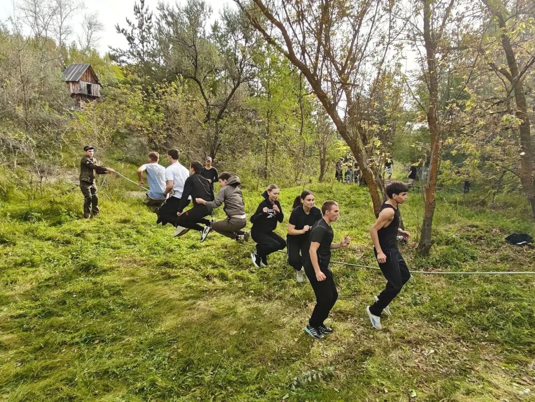 Лазертаг, «Спасение раненого» и «Тропа разведчика»: «Ульяновец» проверяет на прочность школьников и студентов Лазертаг, «Спасение раненого» и «Тропа разведчика»: «Ульяновец» проверяет на прочность школьников и студентов