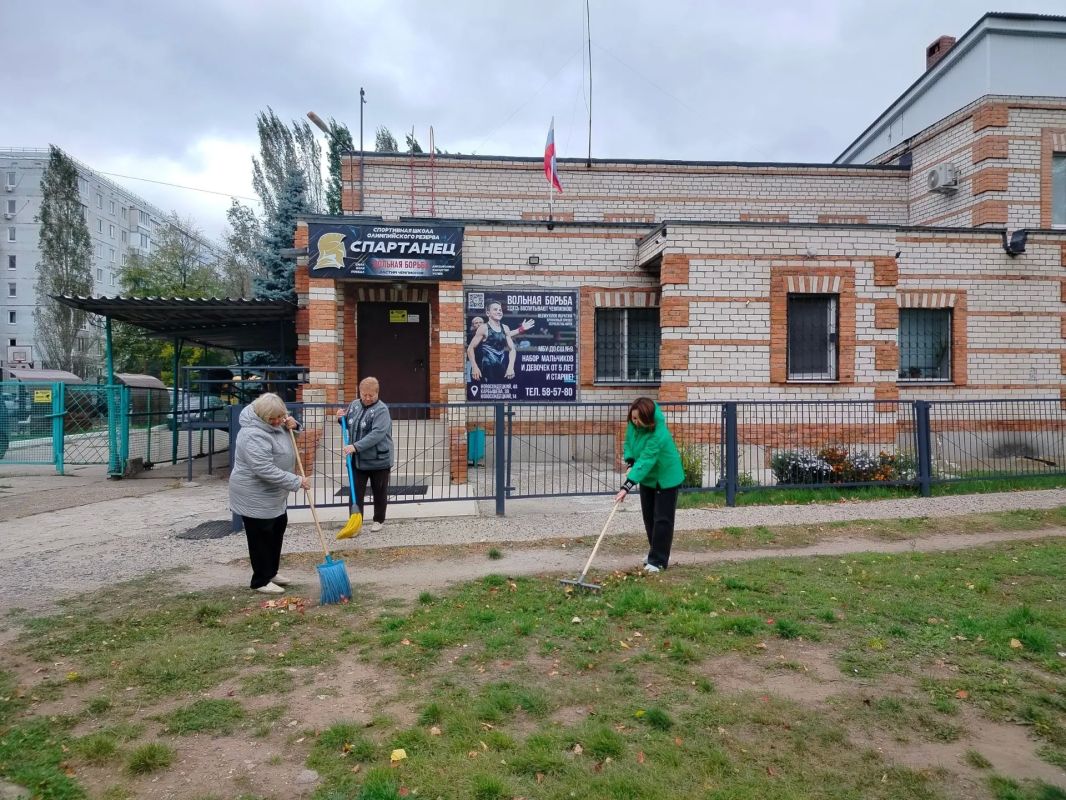 Продолжаем готовить любимый город к наступлению самого холодного времени года - в Ульяновске вновь "санитарная пятница" Продолжаем готовить любимый город к наступлению самого холодного времени года - в Ульяновске вновь "санитарная пятница"