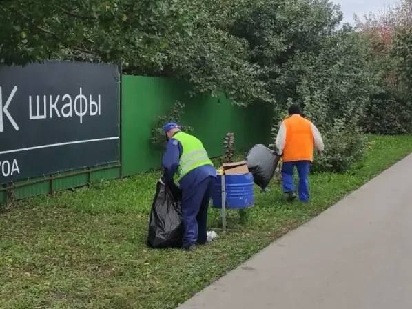 Осенняя «санитарная пятница» в Засвияжском районе — в самом разгаре! Осенняя «санитарная пятница» в Засвияжском районе — в самом разгаре!