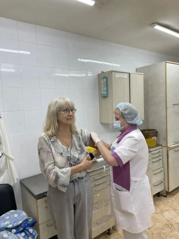 Более 300 сотрудников Госпиталя ветеранов вакцинировались против гриппа до начала сезона Более 300 сотрудников Госпиталя ветеранов вакцинировались против гриппа до начала сезона
