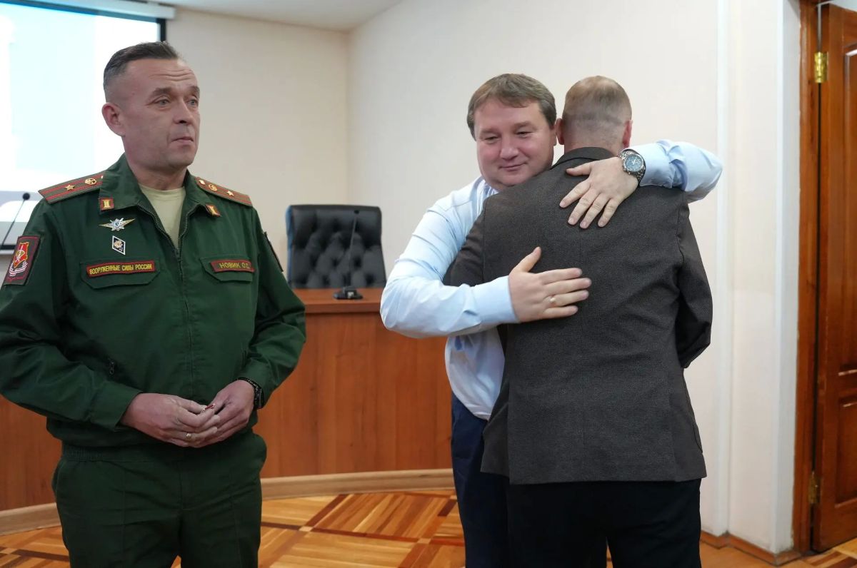Советник главы города по вопросам СВО, младший сержант Александр Киреев награждён орденом Мужества Советник главы города по вопросам СВО, младший сержант Александр Киреев награждён орденом Мужества