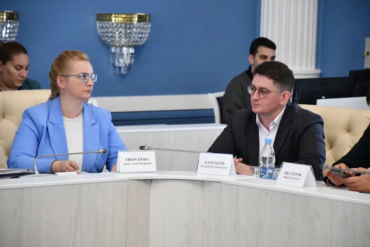 Истории семей Ульяновской области вошли в седьмой том «Жизнь замечательных семей» Истории семей Ульяновской области вошли в седьмой том «Жизнь замечательных семей»