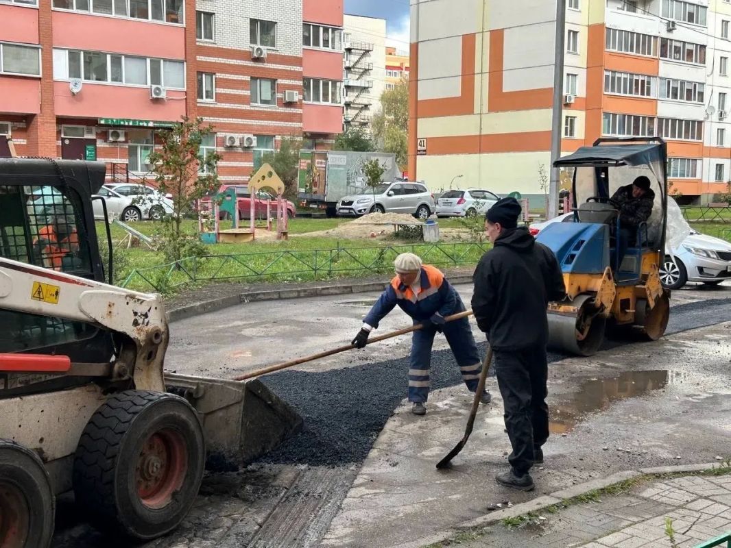 В Ульяновске продолжается ремонт дорожного покрытия по наказам жителей В Ульяновске продолжается ремонт дорожного покрытия по наказам жителей