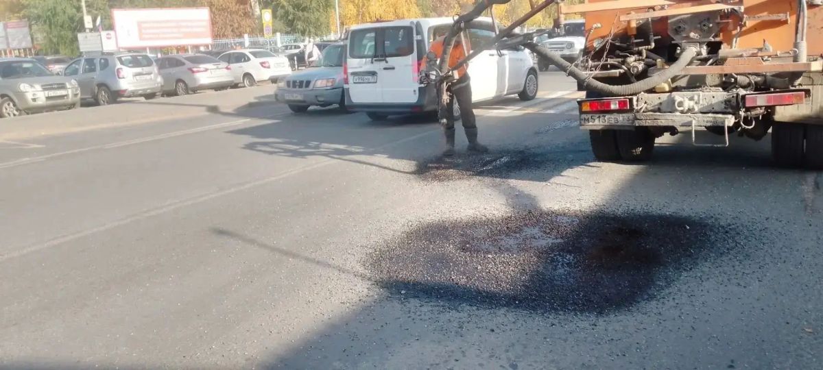 Дорожные службы Ульяновска приступили к устранению колейности на Московском шоссе Дорожные службы Ульяновска приступили к устранению колейности на Московском шоссе