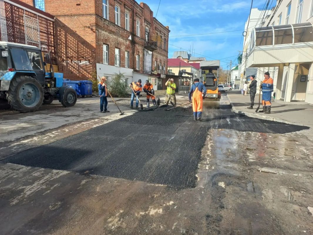Дорожные службы Ульяновска приступили к устранению колейности на Московском шоссе Дорожные службы Ульяновска приступили к устранению колейности на Московском шоссе