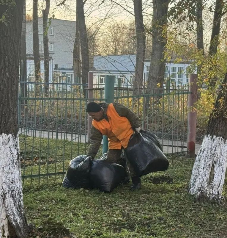 В Засвияжском районе проходит Санитарная пятница В Засвияжском районе проходит Санитарная пятница