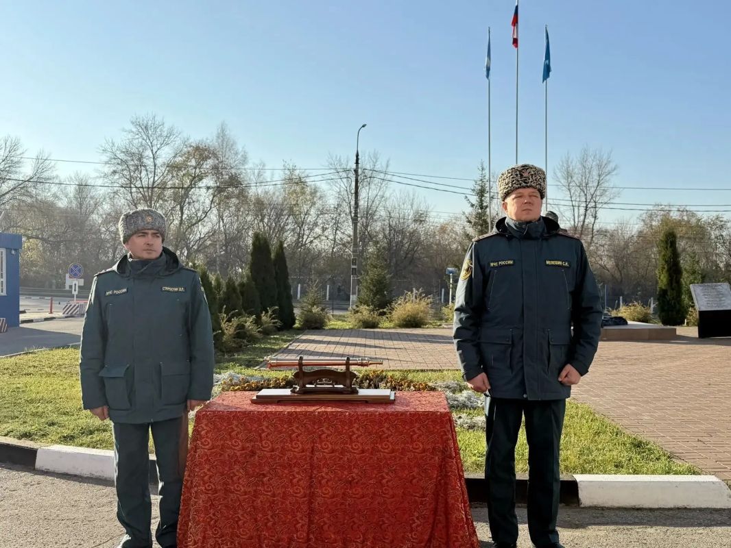 В Ульяновскую область прибыл исторический пожарный ствол в рамках эстафеты к 380-летию пожарной охраны России В Ульяновскую область прибыл исторический пожарный ствол в рамках эстафеты к 380-летию пожарной охраны России