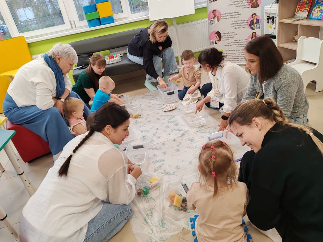 В Ульяновской области прошло мероприятие - практическая площадка «Ребенок в фокусе: первые годы жизни» В Ульяновской области прошло мероприятие - практическая площадка «Ребенок в фокусе: первые годы жизни»