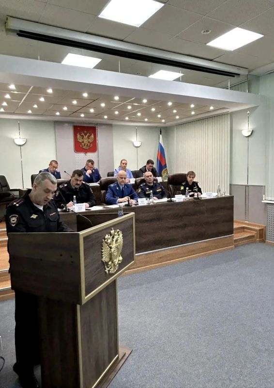 Под председательством заместителя прокурора области Гришина М.В. состоялось межведомственное совещание по вопросу принятия дополнительных мер, направленных на укрепление состояния законности в сфере профилактики совершения... Под председательством заместителя прокурора области Гришина М.В. состоялось межведомственное совещание по вопросу принятия дополнительных мер, направленных на укрепление состояния законности в сфере профилактики совершения...
