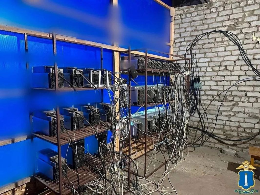 Ульяновские полицейские выявили подпольную майнинг-ферму, подключенную к электросети в обход приборов учета Ульяновские полицейские выявили подпольную майнинг-ферму, подключенную к электросети в обход приборов учета
