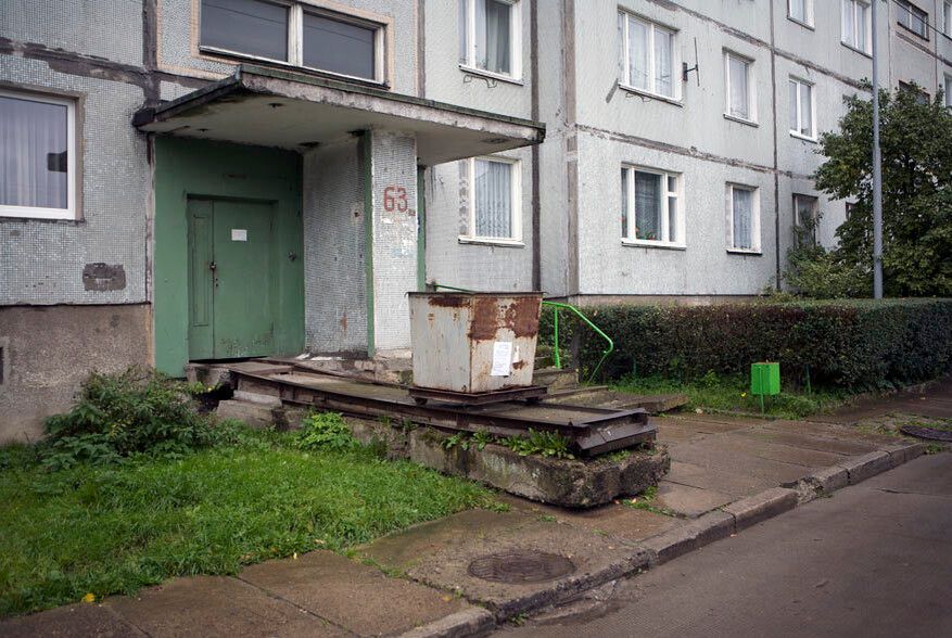 Необычная перепланировка вызывает недовольство соседей в многоквартирном доме