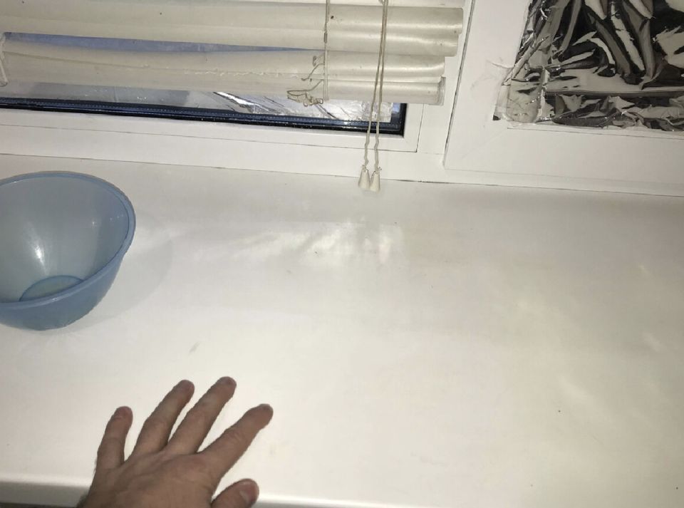 Как вернуть пластиковому подоконнику первоначальный вид: простой и эффективный способ