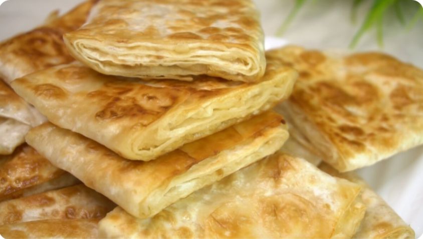 Рулетики из лаваша с творогом и яблочной начинкой: быстро и вкусно на завтрак