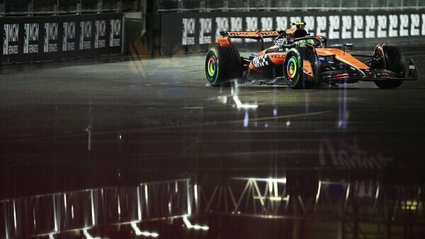 Дождь в Лас-Вегасе изменил экран квалификации и зафиксировал Ландо Норриса на вершине