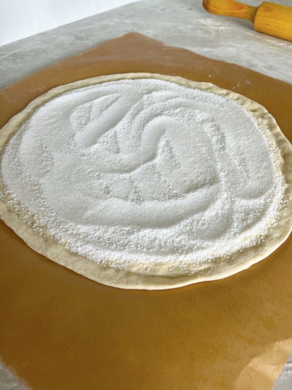 Клубничная пицца: сладкое искушение для любителей необычного