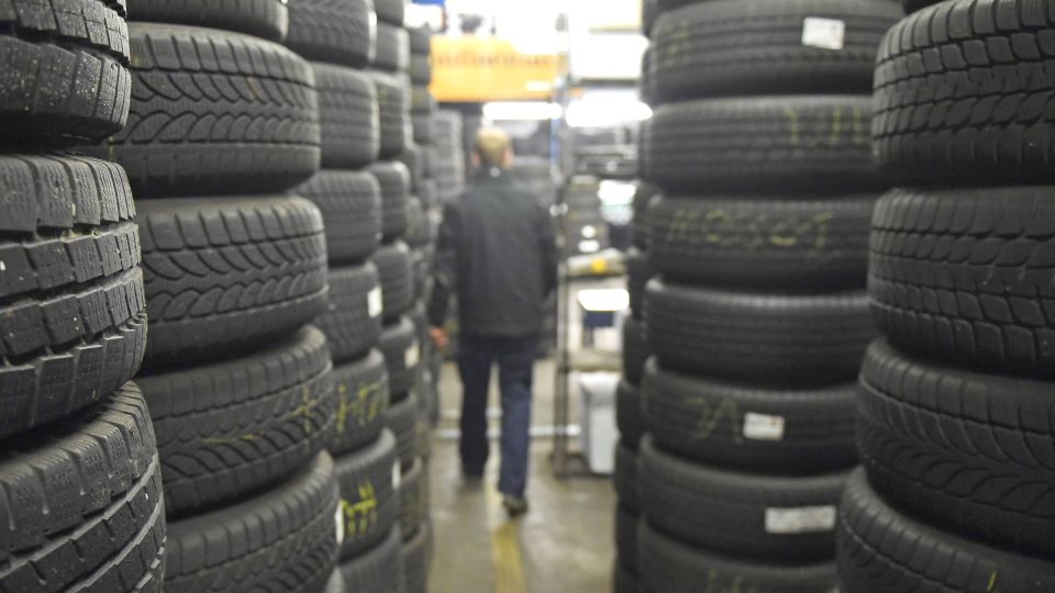 Что надо проверять при покупке б/у резины, рассказал эксперт