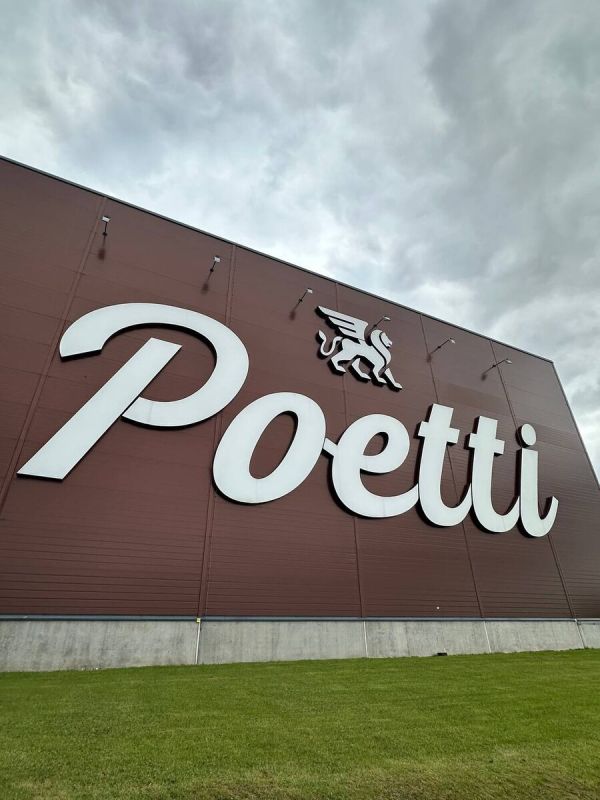 ��������� � ��� ����: �����-��� �� ����� Poetti � ������� ������� � � �����