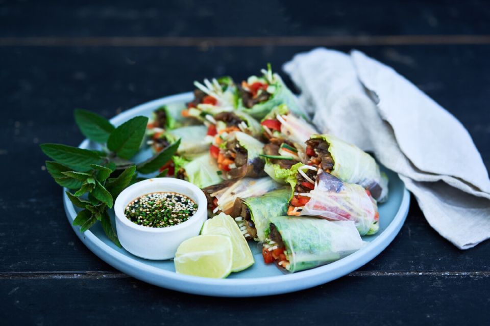 Летние роллы со стейком: восхитительное лакомство к столу