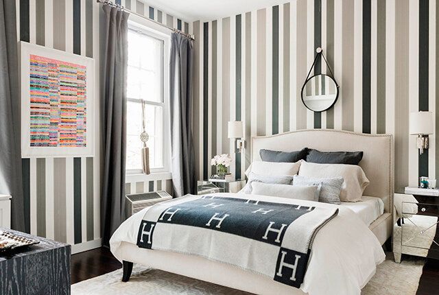 Полосатые обои: как создать стильный интерьер